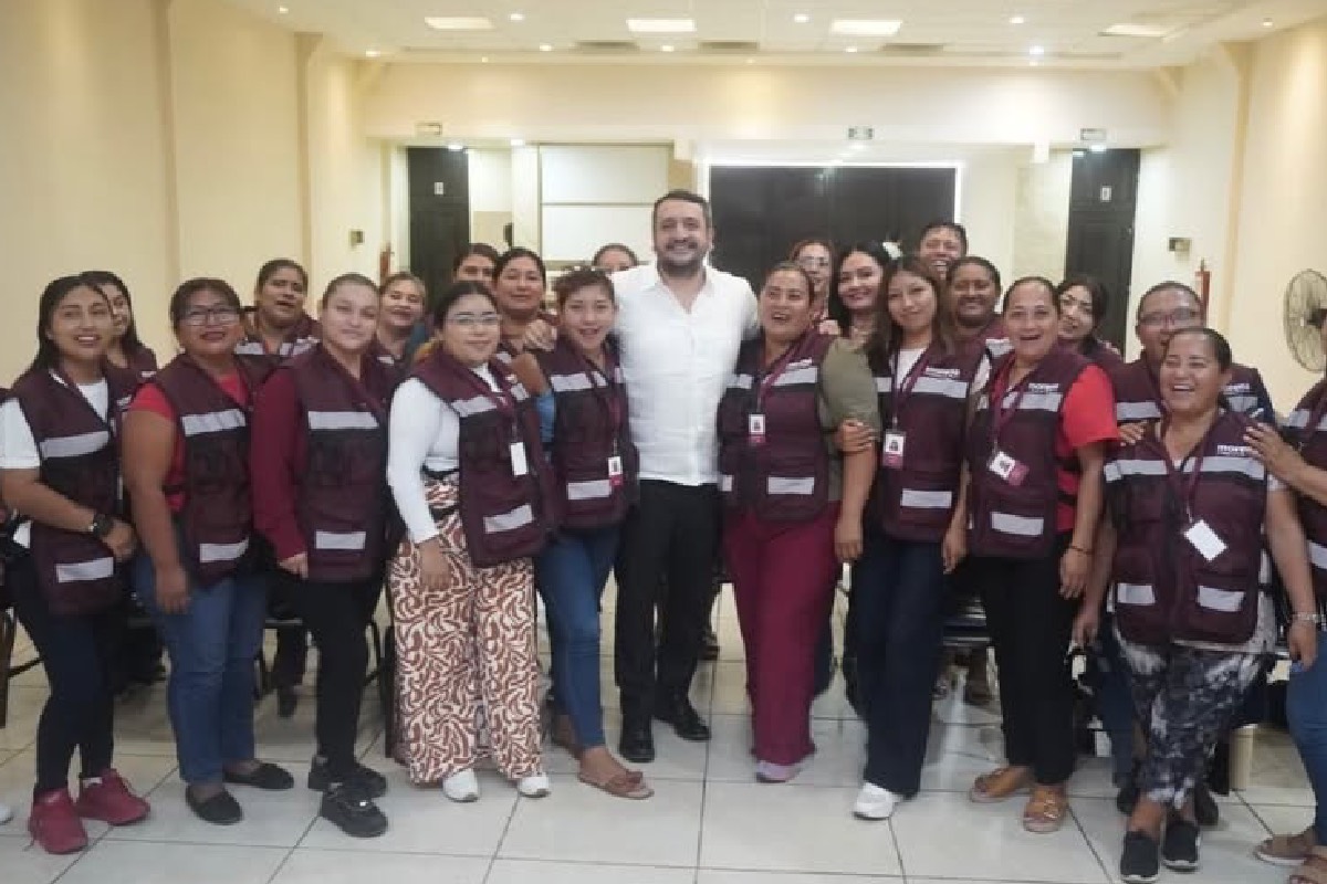 En Tabasco el hijo del expresidente Andrés Manuel López Obrado se ha reunido con militantes de Morena