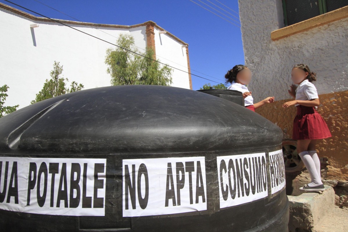 Durante agosto de 2014, Grupo México instaló tinacos y cisternas en las primarias de la región para que pudieran dar inicio las clases en las escuelas de los municipios afectados por el derrame