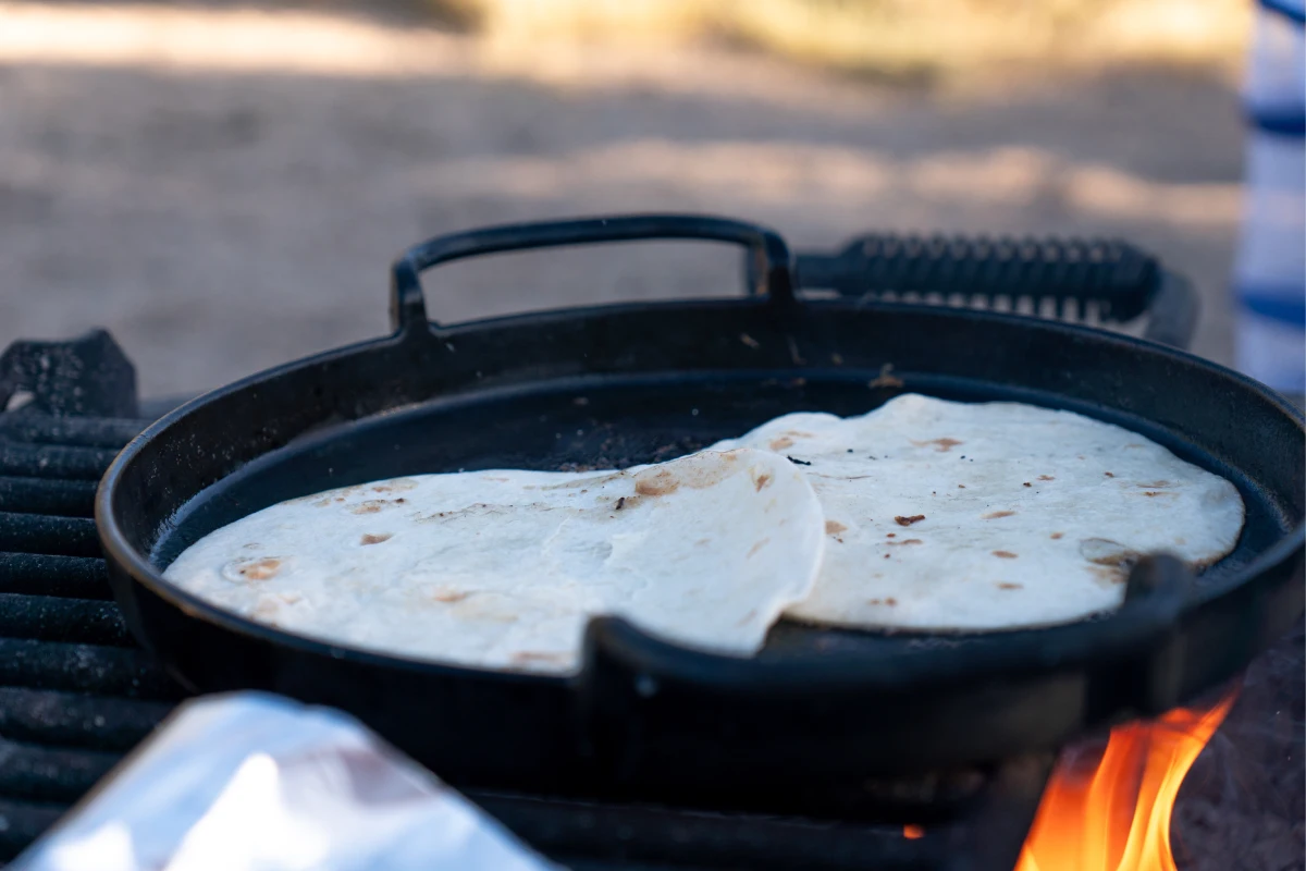 Coma a fuego alto con tortillas de harina