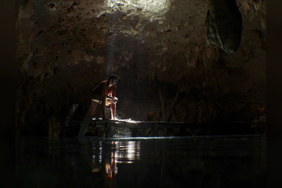 La magia de los cenotes en la Península de Yucatán es uno de los lugares más visitados por los turistas en cualquier fecha del año. Foto: Cuartoscuro.