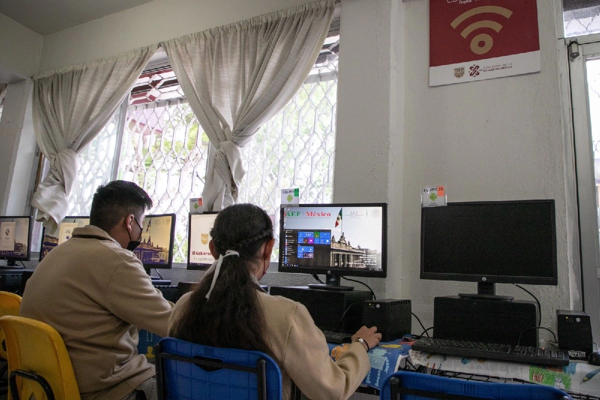 De la mañanera a PISA: la defensa de la Nueva Escuela Mexicana ante los resultados educativos