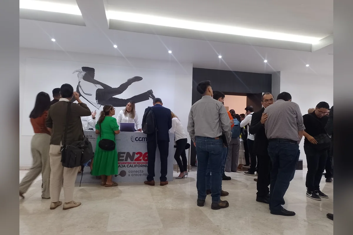 Aunque tuvieron contratiempos con el registro, los micro empresarios salieron satisfechos de las reuniones sostenidas. Foto: Cecilia Franco.