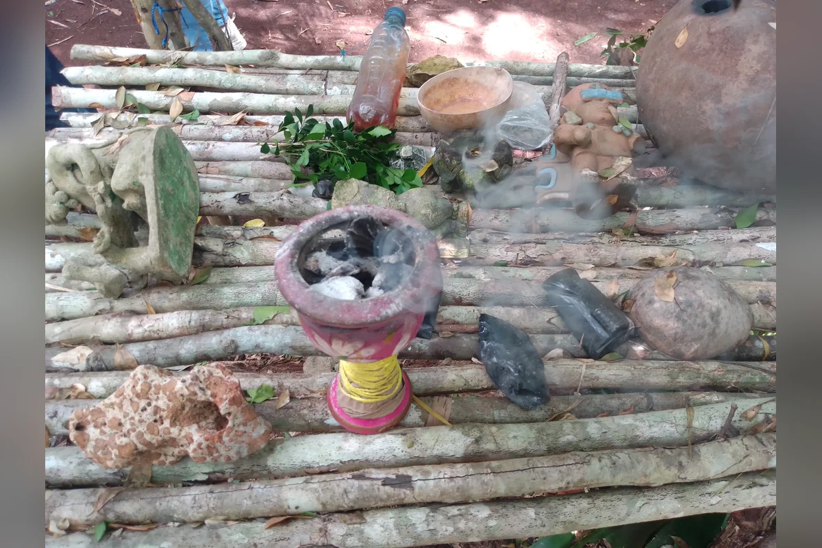 Habitantes de Villa Guadalupe y Campamento Hidalgo, entre otras comunidades, siguen con las tradiciones mayas a la hora de pedir por las cosechas. Foto: Verónica Fajardo.