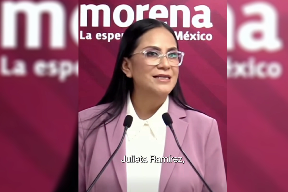 La dirigente nacional de Morena le dio el apoyo a la senadora con licencia, a quien calificó de una mujer trabajadora. Foto: Julieta Ramírez.
