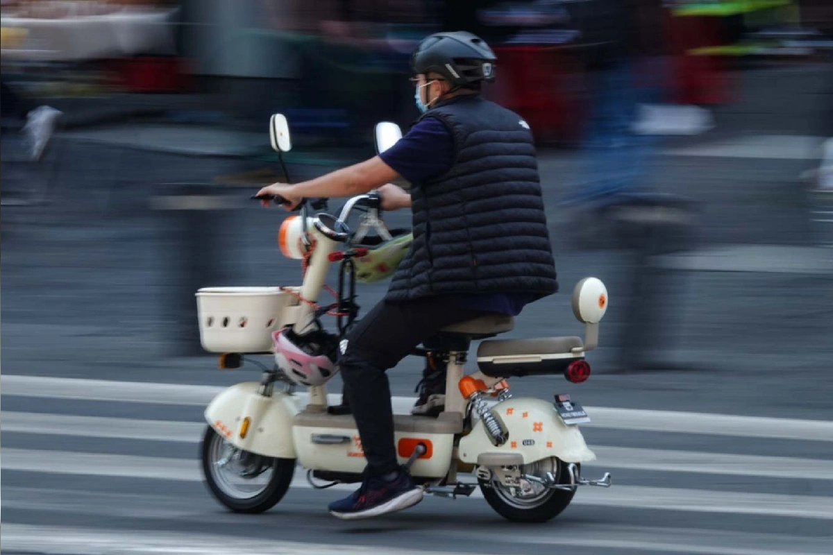 Multas en motos y bicis eléctricas en CDMX: checa cuándo inician y cómo evitarlas