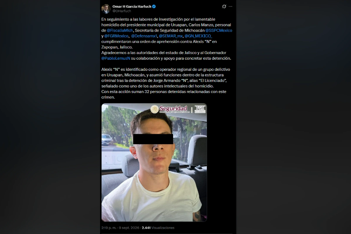 Captura de pantalla de una publicación en X (antes Twitter) de Omar García Harfuch informando la detención de Alexis "N" por el caso del homicidio de Carlos Manzo, acompañada por la foto del detenido.