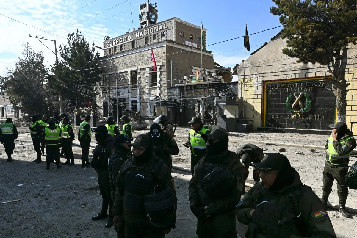 Reportan 14 personas desaparecidas en Bolivia tras explosiones en recinto militar