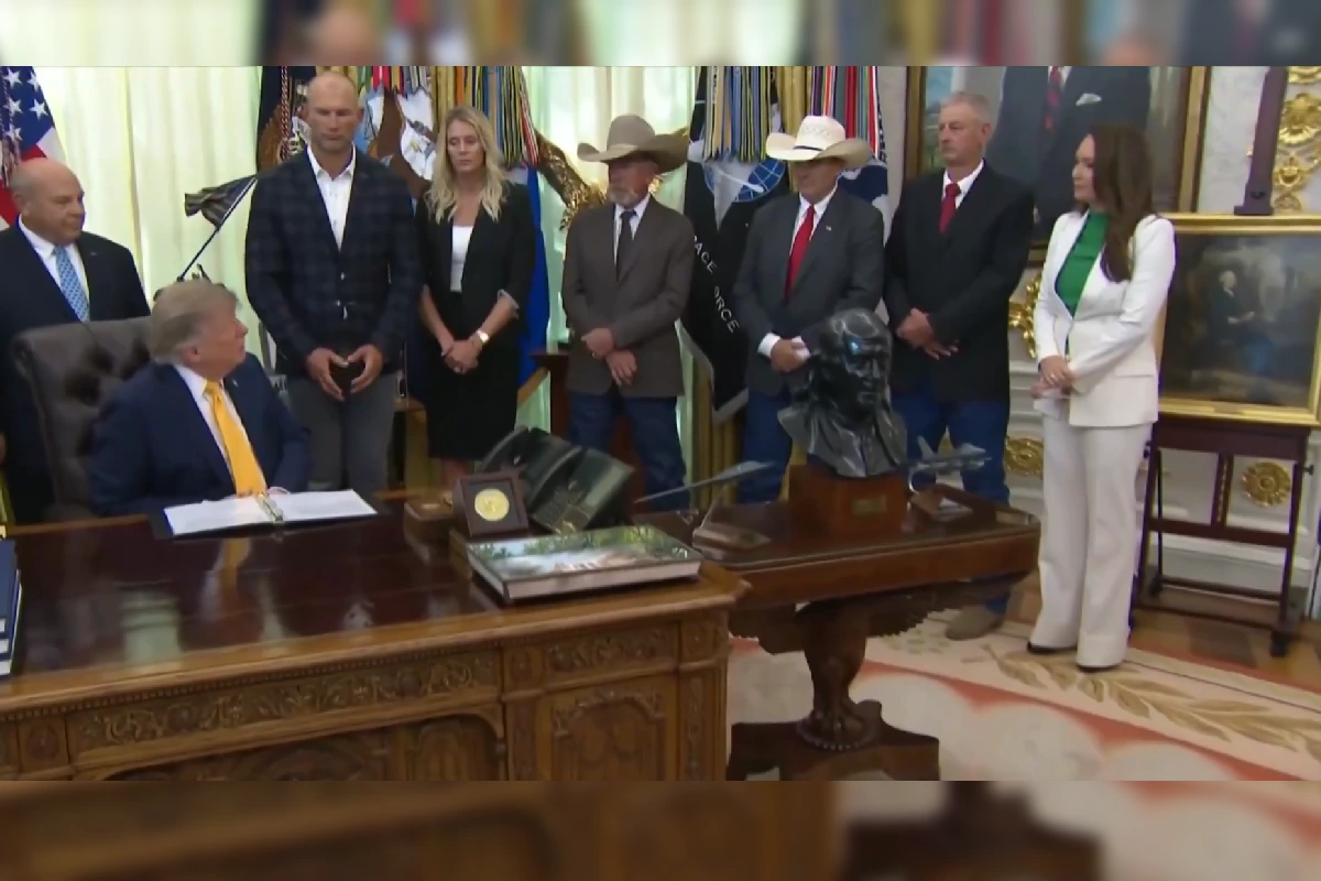Trump lobo gris peligro