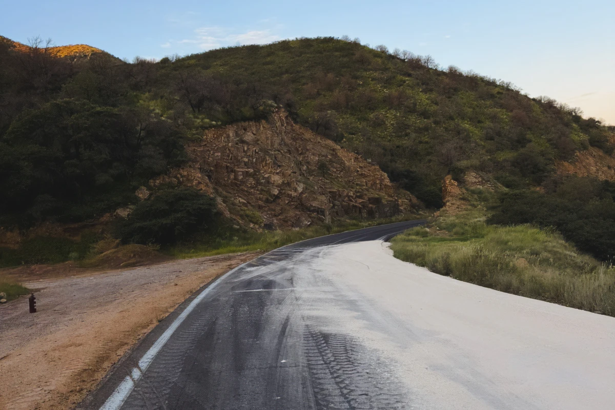 Volcadura provoca derrame de ácido sulfúrico en Sonora; evalúan daños ambientales