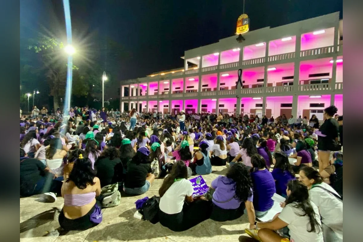 Una incansable lucha han tenido los colectivos feministas en toda la entidad para hacerle entender a las autoridades que deben reforzar las medidas de seguridad para ellas. Foto: Diana García.