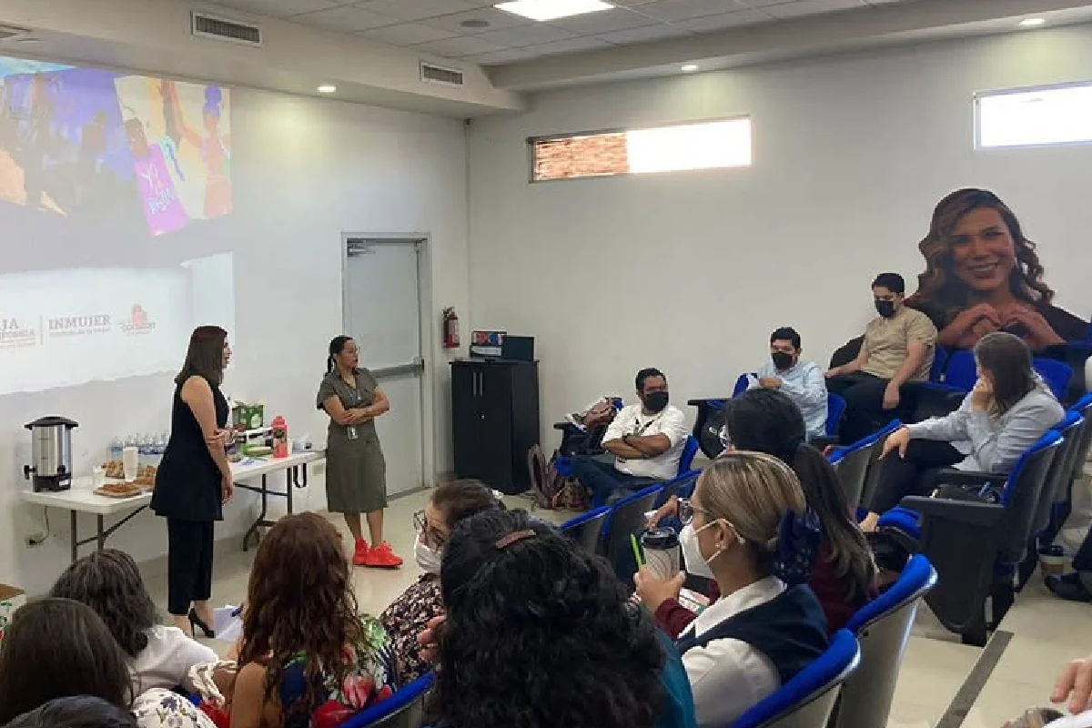 Especialistas del Instituto de las Mujeres en Baja California han difundido el tema en todos los municipios. Foto: Inmujeres BC.