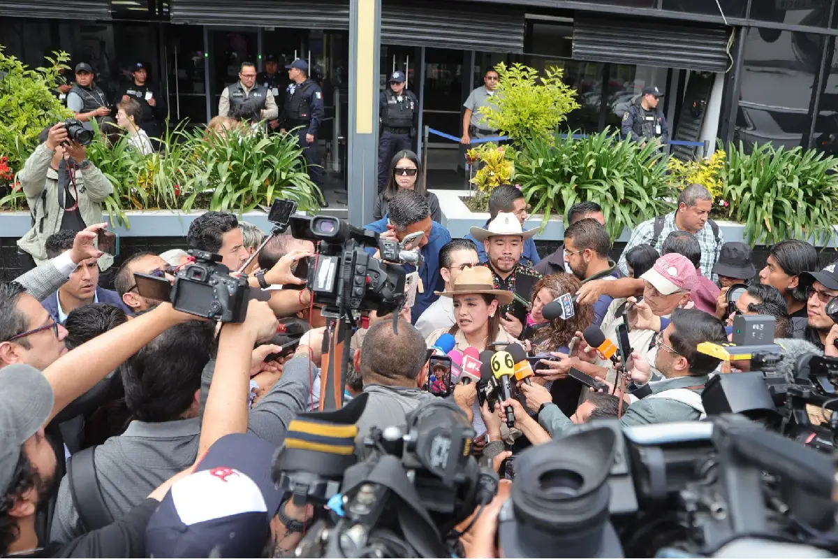 Grecia Quiroz pide a la FGR atraer investigación del asesinato de Carlos Manzo, exalcalde de Uruapan