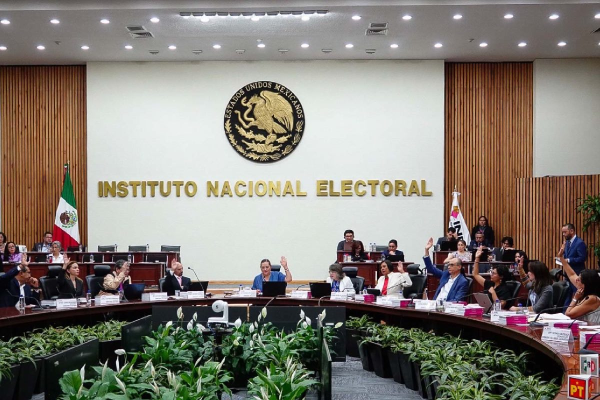 “El INE no va a calificar a nadie” ni decidirá candidaturas: consejero Uuc-kib Espadas