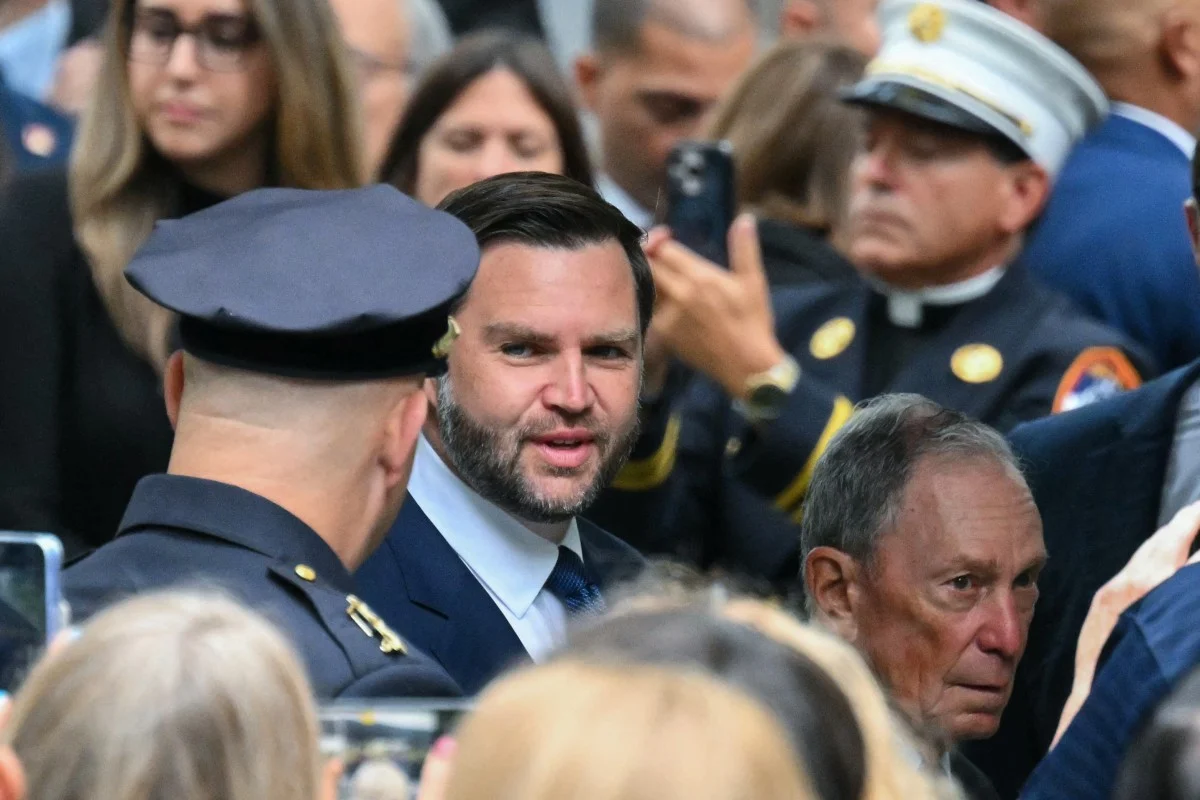 “Lleva tu trasero para allá”: Vance confronta a manifestante con bandera mexicana en evento en Texas