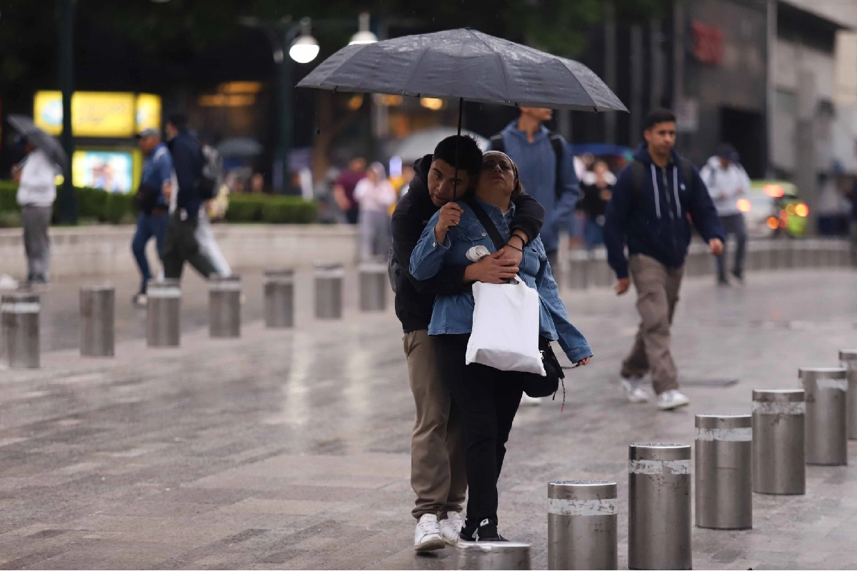 El monzón mexicano y diversos canales de baja presión provocarán lluvias intensas en Sinaloa, Veracruz y Oaxaca.