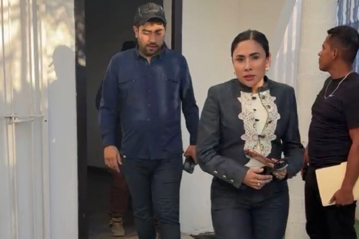 Sandra, "La Madrina", dijo durante el operativo que las autoridades cerrarían el centro y desconocía a donde llevarían a los internos. Foto: Patrulla Espiritual.