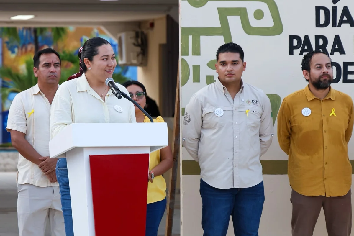 La regidora Matilde Carrillo pidió a los muchachos hablar con familiares amigos, o buscar ayuda profesional que es gratuita para resolver cualquier problema. Foto: Ayuntamiento de Playa del Carmen.