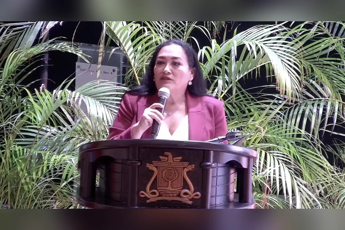 Elda María Xix Euán, titular de la Secretaría de Educación de Quintana Roo, expuso su punto xde vista en el foro. Foto: SEP.
