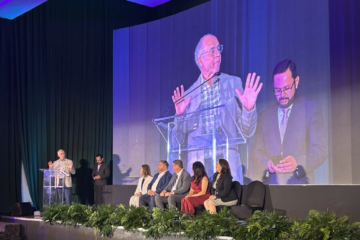 Ayer, el secretario de Economía de Baja California, Kurt Honold Morales, habló en el Tercer Foro de Comercio Exterior. Foto Valeria Ugarte.